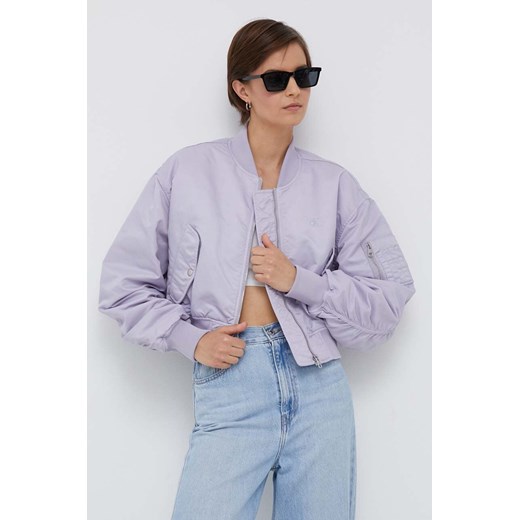 Calvin Klein Jeans kurtka bomber damski kolor fioletowy przejściowa XS ANSWEAR.com