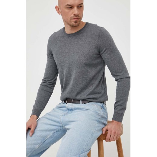 BOSS sweter wełniany kolor szary 50468239 ze sklepu ANSWEAR.com w kategorii Swetry męskie - zdjęcie 163377648