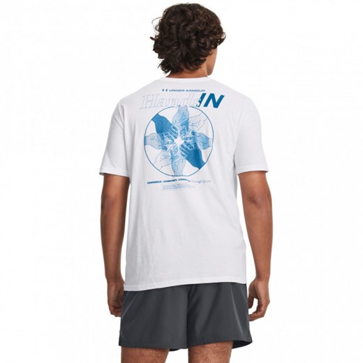 Męski t-shirt z nadrukiem Under Armour UA We All Play Our Part Short Sleeve - ze sklepu Sportstylestory.com w kategorii T-shirty męskie - zdjęcie 163424999