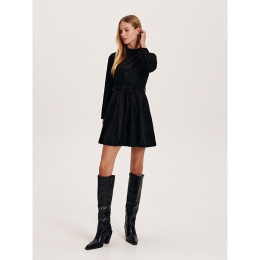 Reserved - Welurowa sukienka mini - czarny ze sklepu Reserved w kategorii Sukienki - zdjęcie 163471398