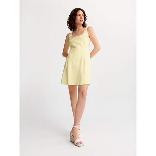 Reserved - Sukienka mini z wiskozy - jasnożółty ze sklepu Reserved w kategorii Sukienki - zdjęcie 163471639