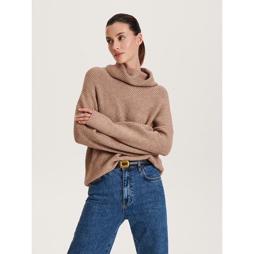 Sweter damski Reserved z golfem z wiskozy 