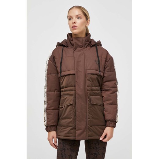 Guess kurtka damska kolor brązowy zimowa ze sklepu ANSWEAR.com w kategorii Kurtki damskie - zdjęcie 163506977