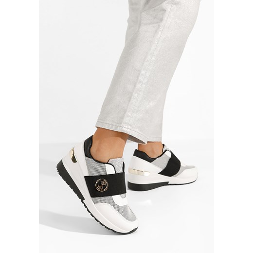 Białe sneakersy na koturnie Salesia ze sklepu Zapatos w kategorii Buty sportowe damskie - zdjęcie 163539269