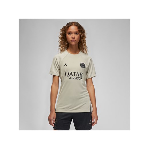 Damska dzianinowa koszulka piłkarska z krótkim rękawem Jordan Dri-FIT Paris Saint-Germain Strike (wersja trzecia) - Brązowy ze sklepu Nike poland w kategorii Bluzki damskie - zdjęcie 163602756