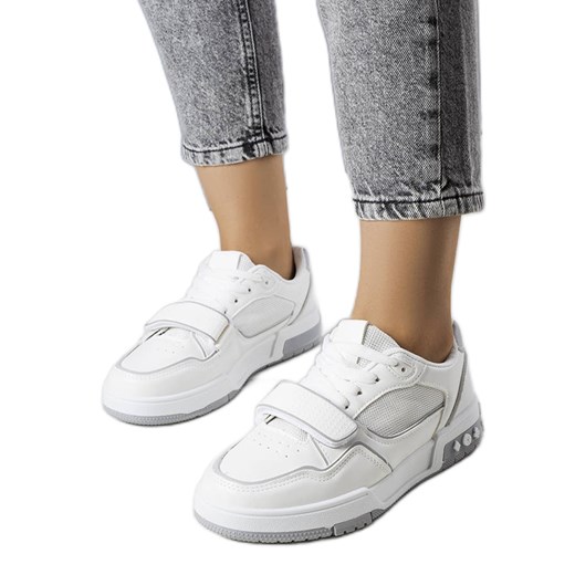 Szare sneakersy damskie Ollie białe ze sklepu ButyModne.pl w kategorii Buty sportowe damskie - zdjęcie 163655326
