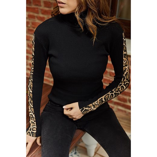 Lycalia Sweter w kolorze czarnym ze sklepu Limango Polska w kategorii Swetry damskie - zdjęcie 163735499