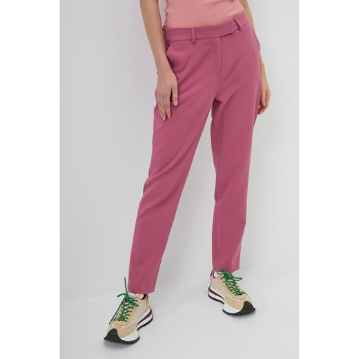 Josephine &amp; Co Spodnie &quot;Graham&quot; w kolorze różowym ze sklepu Limango Polska w kategorii Spodnie damskie - zdjęcie 163783009