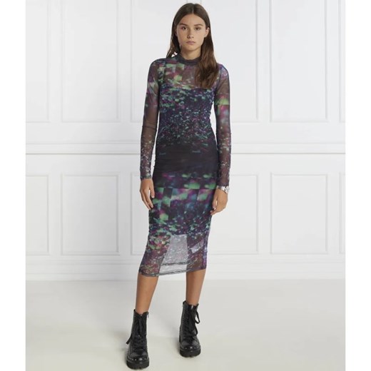 Sukienka Calvin Klein casual z okrągłym dekoltem 