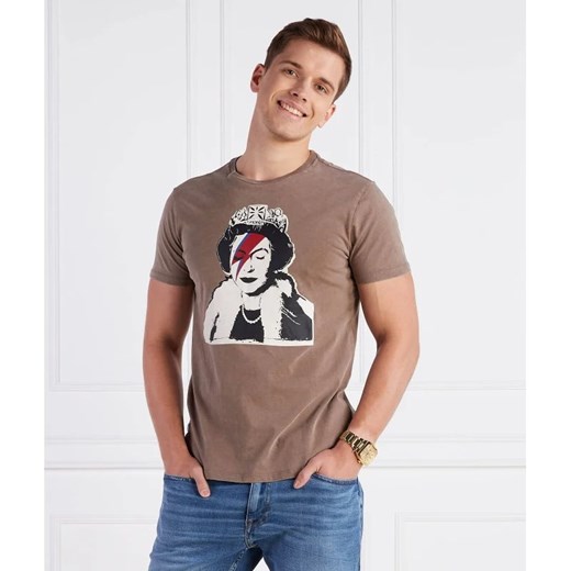 GUESS T-shirt BANKSY QUEEN | Regular Fit ze sklepu Gomez Fashion Store w kategorii T-shirty męskie - zdjęcie 163970807