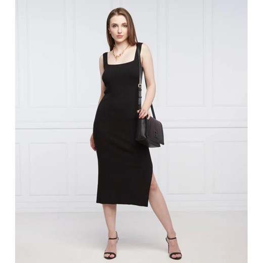 Sukienka Superdry dopasowana midi na ramiączkach