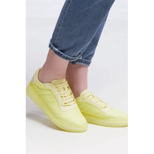 Buty sportowe damskie Guess sneakersy z tworzywa sztucznego