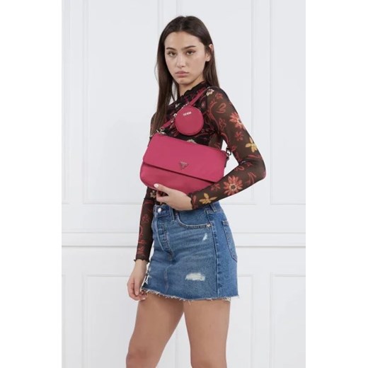 Listonoszka Guess