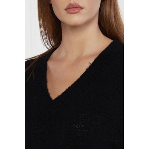Sweter damski Marella w serek casualowy