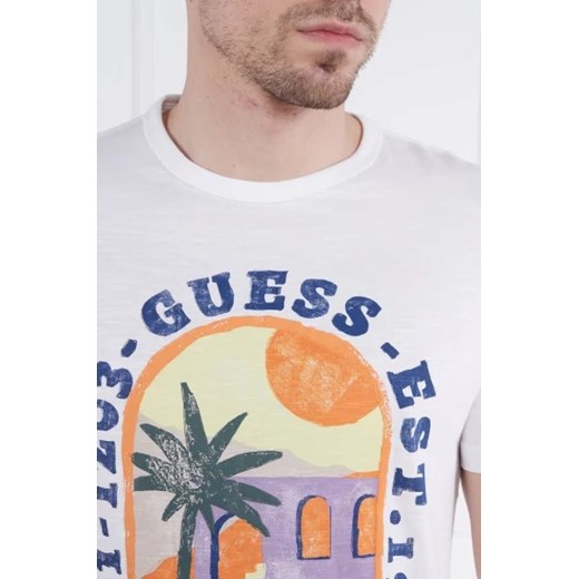 T-shirt męski biały Guess z krótkim rękawem młodzieżowy