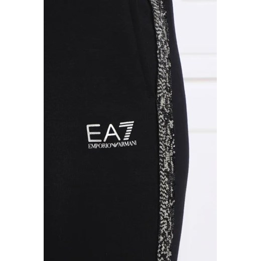 Spodnie damskie Emporio Armani czarne na wiosnę w sportowym stylu