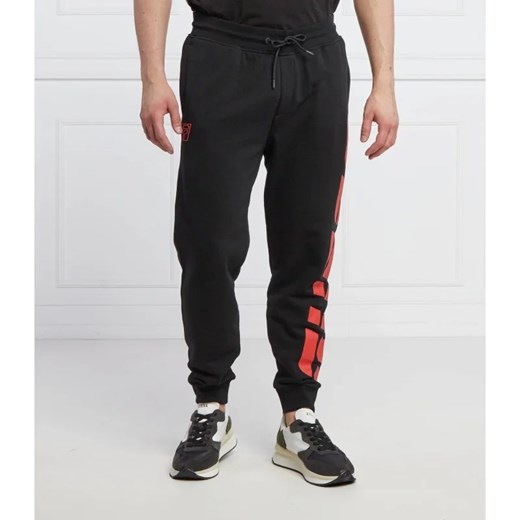GUESS ACTIVE Spodnie dresowe DERRICK | Regular Fit ze sklepu Gomez Fashion Store w kategorii Spodnie męskie - zdjęcie 164325179