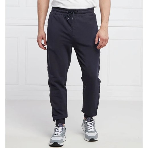 GUESS ACTIVE Spodnie dresowe ARLO | Regular Fit ze sklepu Gomez Fashion Store w kategorii Spodnie męskie - zdjęcie 164325398