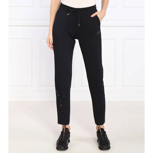 EA7 Spodnie dresowe | Regular Fit ze sklepu Gomez Fashion Store w kategorii Spodnie damskie - zdjęcie 164327739