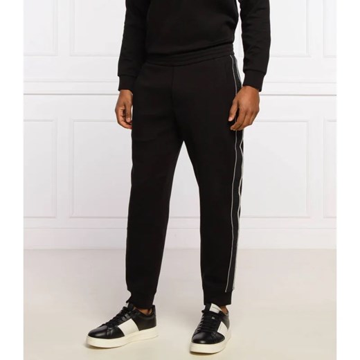 Emporio Armani Spodnie dresowe | Regular Fit ze sklepu Gomez Fashion Store w kategorii Spodnie męskie - zdjęcie 164327847