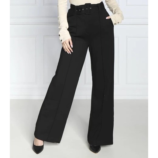 GUESS Spodnie z paskiem DARYL | Relaxed fit ze sklepu Gomez Fashion Store w kategorii Spodnie damskie - zdjęcie 164328469