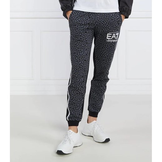 EA7 Spodnie dresowe | Regular Fit ze sklepu Gomez Fashion Store w kategorii Spodnie męskie - zdjęcie 164328798