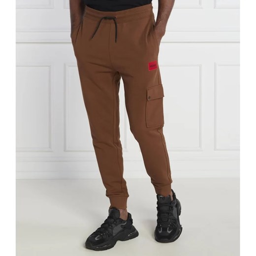 HUGO Spodnie dresowe Dwellrom | Regular Fit ze sklepu Gomez Fashion Store w kategorii Spodnie męskie - zdjęcie 164334377