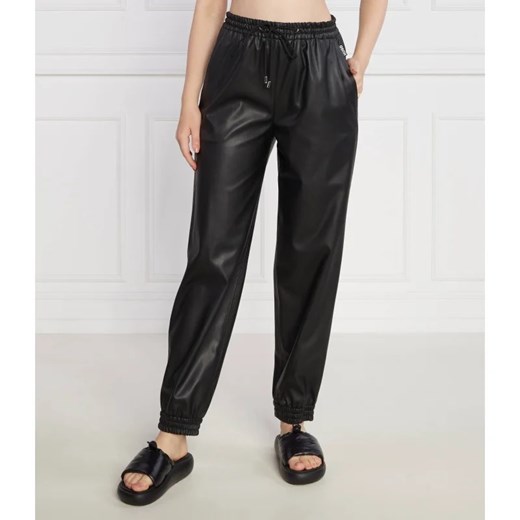 HUGO Spodnie dresowe Helera | Regular Fit ze sklepu Gomez Fashion Store w kategorii Spodnie damskie - zdjęcie 164335905