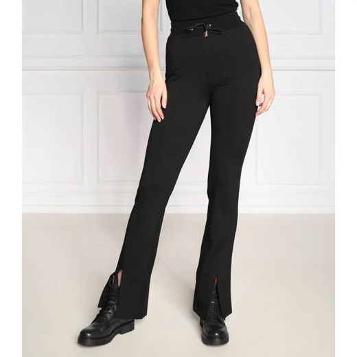 GUESS Spodnie dresowe | Slim Fit ze sklepu Gomez Fashion Store w kategorii Spodnie damskie - zdjęcie 164336088