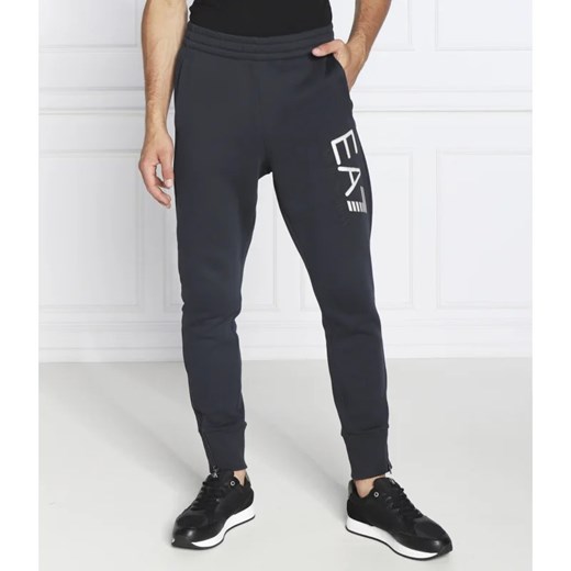 EA7 Spodnie dresowe | Regular Fit ze sklepu Gomez Fashion Store w kategorii Spodnie męskie - zdjęcie 164337486