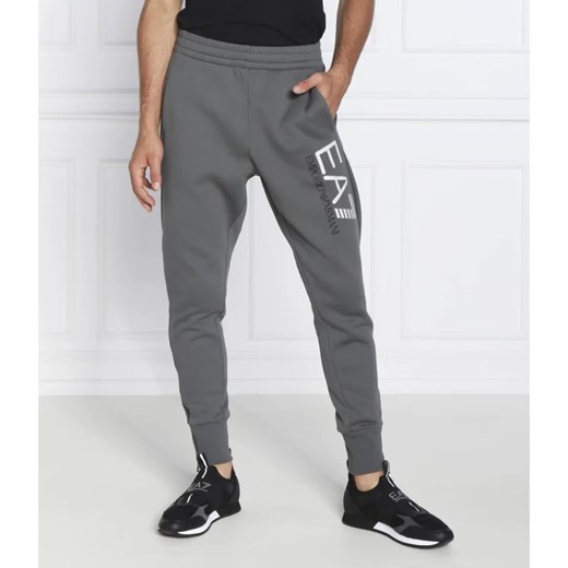 EA7 Spodnie dresowe | Regular Fit ze sklepu Gomez Fashion Store w kategorii Spodnie męskie - zdjęcie 164337576