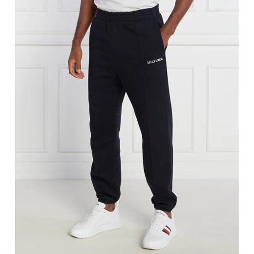 Tommy Hilfiger Spodnie dresowe MONOTYPE EMBRO SWEATPANT | Regular Fit ze sklepu Gomez Fashion Store w kategorii Spodnie męskie - zdjęcie 164338245