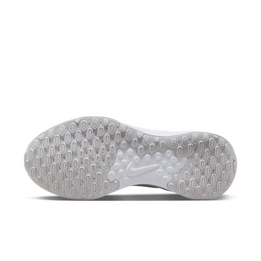 Damskie buty do biegania po asfalcie Nike Revolution 7 - Biel Nike 35.5 Nike poland