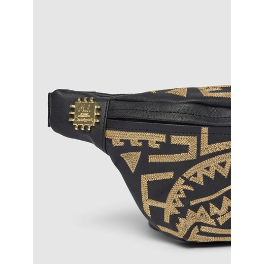 Saszetka nerka z wzorem na całej powierzchni model ‘TRIBAL GOLD SAVVY’ Sprayground One Size Peek&Cloppenburg