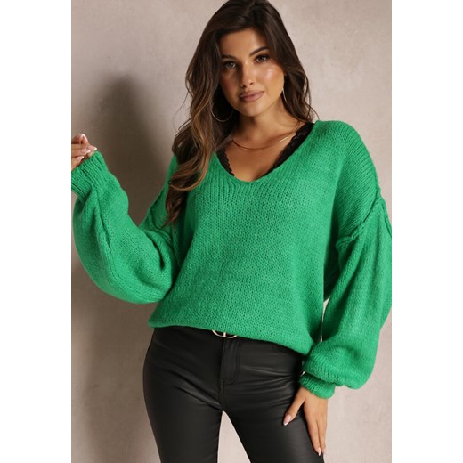 Zielony Sweter z Trójkątnym Dekoltem i Szerokimi Rękawami Sarahena ze sklepu Renee odzież w kategorii Swetry damskie - zdjęcie 164530968