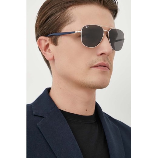 Ray-Ban okulary przeciwsłoneczne kolor szary ze sklepu PRM w kategorii Okulary przeciwsłoneczne męskie - zdjęcie 164537288