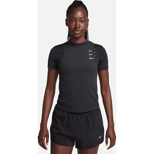 Bluzka damska Nike czarna z krótkimi rękawami na wiosnę 