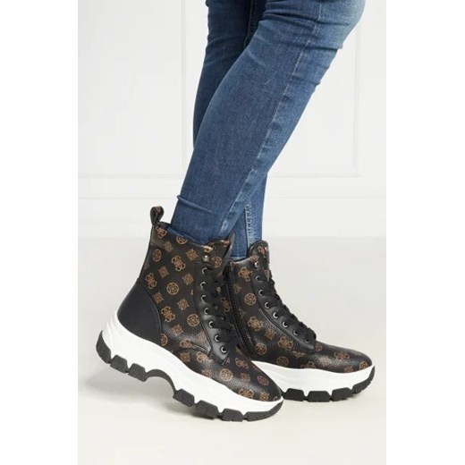 Brązowe workery damskie Guess sznurowane na zimę casual