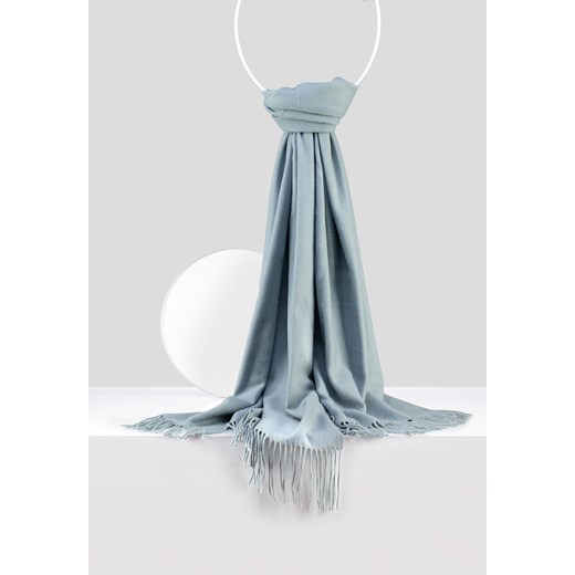 Ciepły błękitny szal z wiskozą ze sklepu Molton w kategorii Szaliki i chusty damskie - zdjęcie 164794088