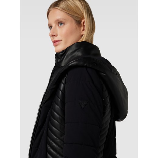Płaszcz pikowany z obszyciem ze sztucznego futra model ‘NEW OXANA’ Guess L Peek&Cloppenburg 