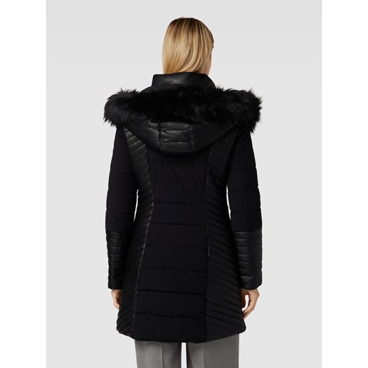 Płaszcz pikowany z obszyciem ze sztucznego futra model ‘NEW OXANA’ Guess M Peek&Cloppenburg 