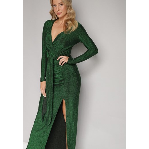 Zielona Sukienka Maxi z Kopertowym Dekoltem i Głębokim Wycięciem oraz Marszczeniami Kleviera ze sklepu Born2be Odzież w kategorii Sukienki - zdjęcie 165003326