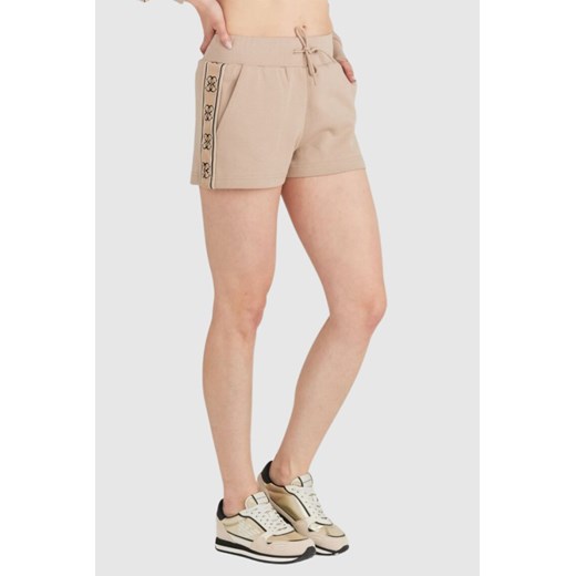 GUESS Beżowe szorty damskie z lampasami w logo, Rozmiar L ze sklepu outfit.pl w kategorii Szorty - zdjęcie 165008137