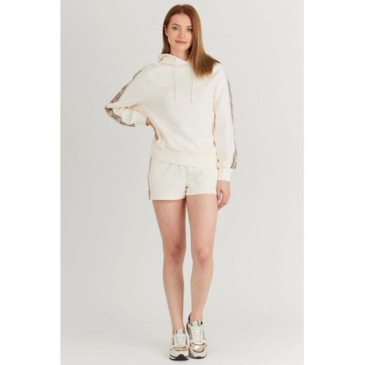 GUESS Kremowe szorty damskie z lampasami w logo, Rozmiar XS Guess XS okazyjna cena outfit.pl