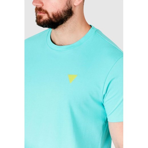 Turkusowy t-shirt męski Guess z krótkimi rękawami