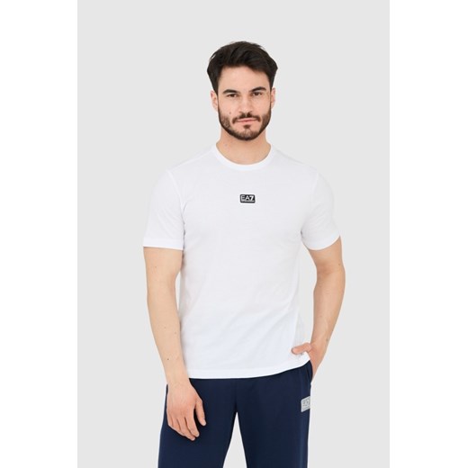 EA7 Biały t-shirt męski z naszywką z logo, Wybierz rozmiar XXL ze sklepu outfit.pl w kategorii T-shirty męskie - zdjęcie 165014649