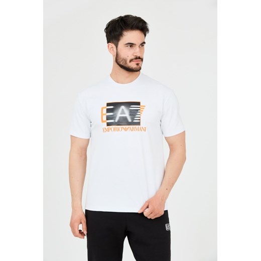EA7 Biały t-shirt z holograficznym logo, Wybierz rozmiar XXL ze sklepu outfit.pl w kategorii T-shirty męskie - zdjęcie 165152208