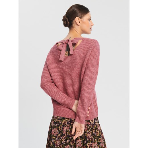 Sweter damski różowy Sinsay z okrągłym dekoltem 