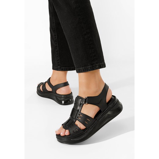Czarne sandały na platformie skórzane Maresa ze sklepu Zapatos w kategorii Sandały damskie - zdjęcie 165297339