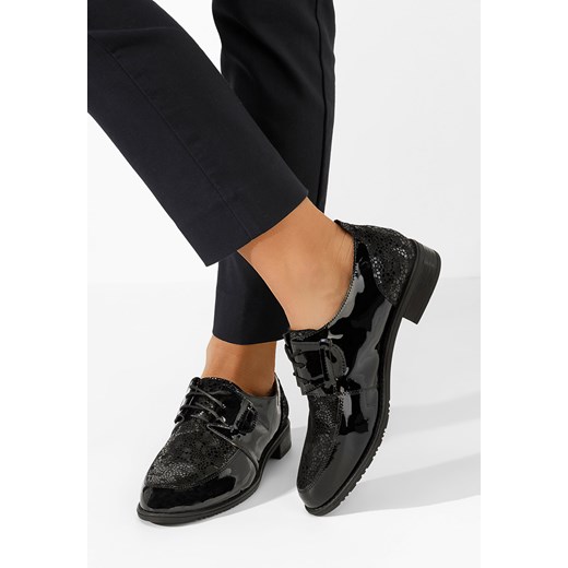 Czarne oxfordy damskie skórzane Vogue V3 ze sklepu Zapatos w kategorii Półbuty damskie - zdjęcie 165297507